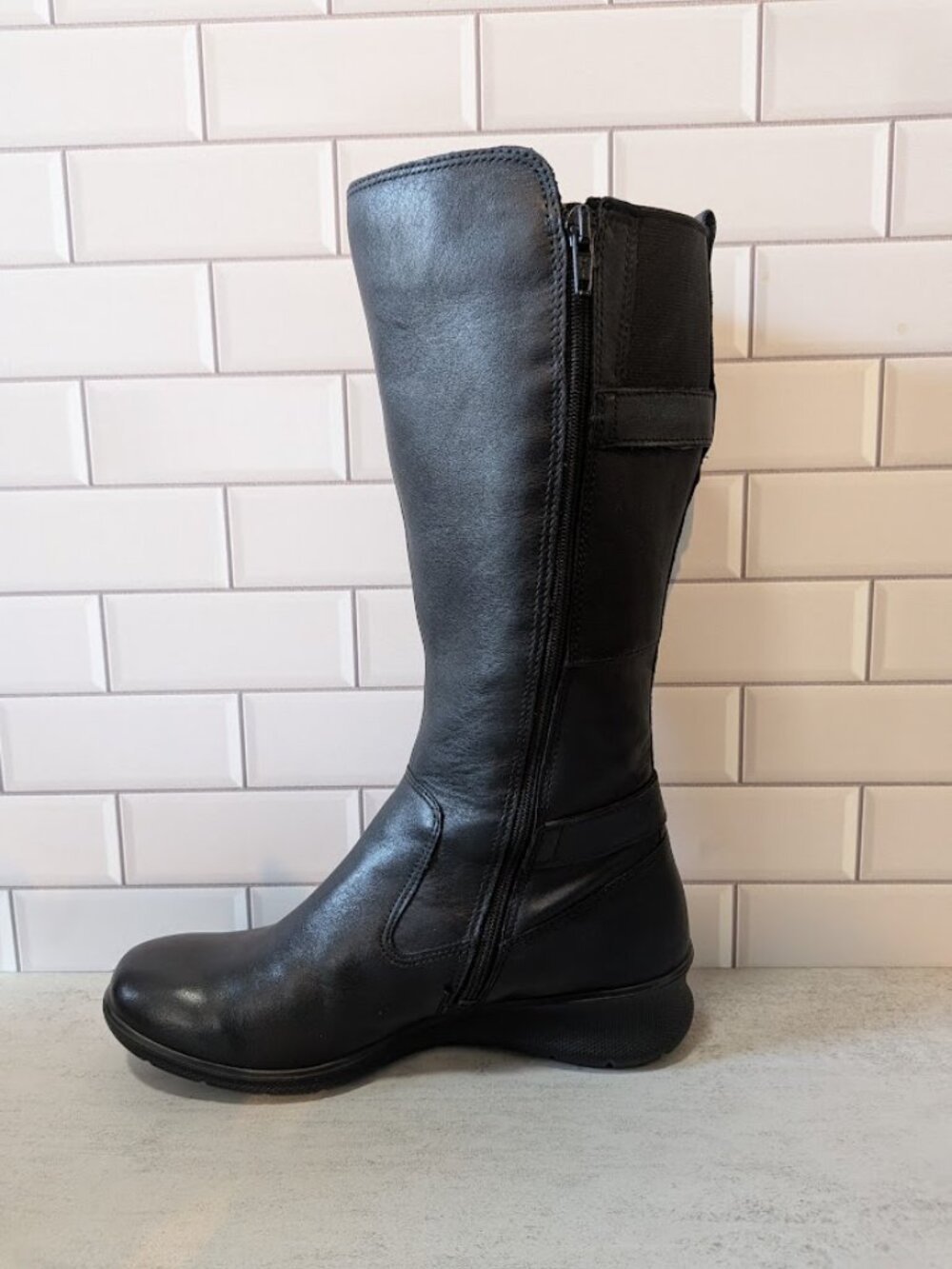 NEAR NEW! ECCO "Babett" Wedge GTX Tall Waterproof Boots - Women's Size 6 - Black - Picture 3 of 11